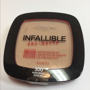 L’Oréal Infallible Pro-Matte Powder 300 Nude Beige